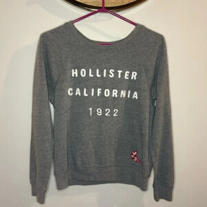 hollister  women’s medium crewneck